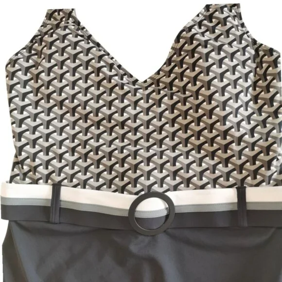 Bleu Rod Beattie Belted Black And White One Piece Swimsuit - Sz 12 - Picture 3 of 7